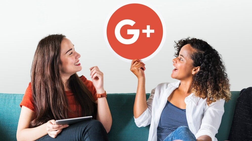 Two women discussing PPA topics with a Google logo, representing collaboration and digital strategy.