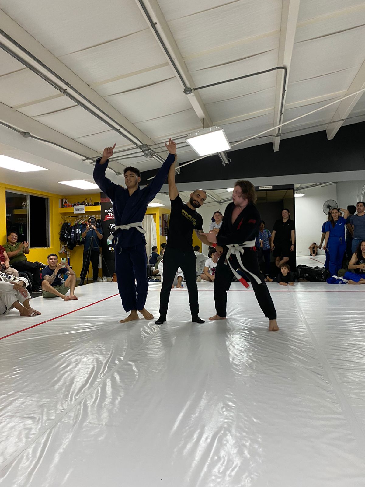Ramiro Cuadra entrenando en Renegades School Jiu-Jitsu entrenando